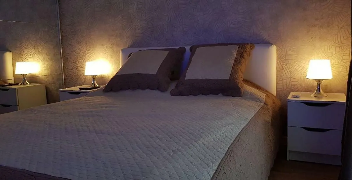 Luxury Apartments In Top City Center Varna 2 0*,